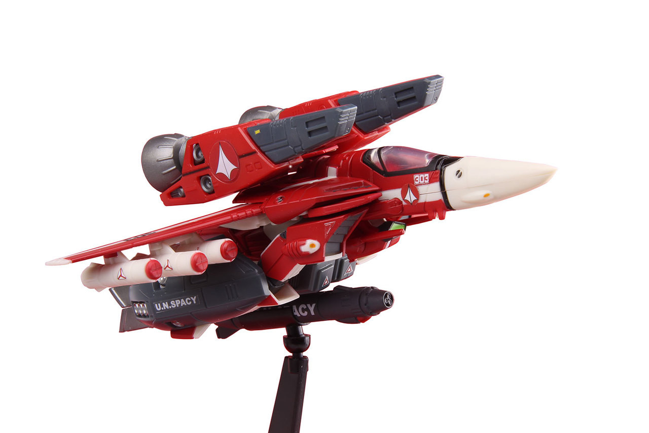 /robotech-1-100-miriya-vf-1j-super-veritech/ product image