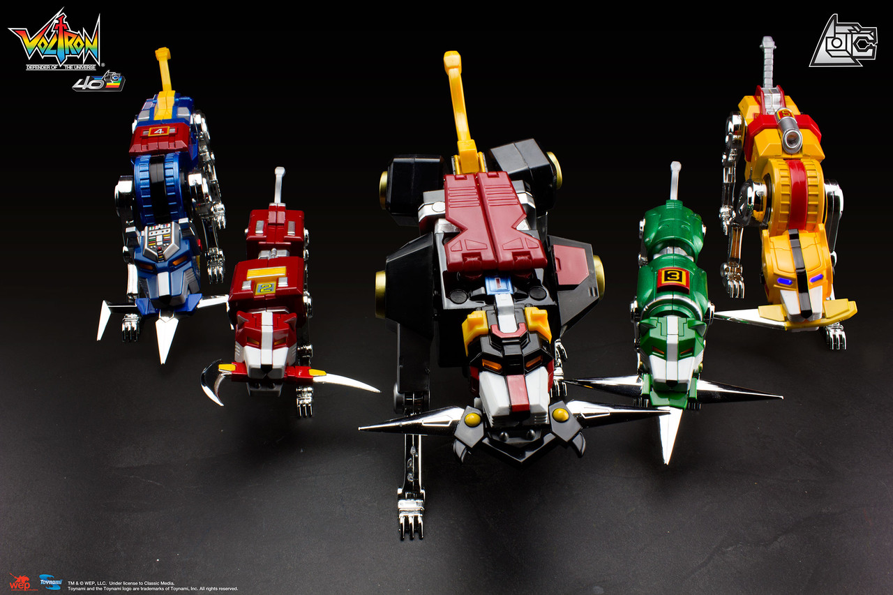 /voltron-40th-anniversary-collectors-set/ product image